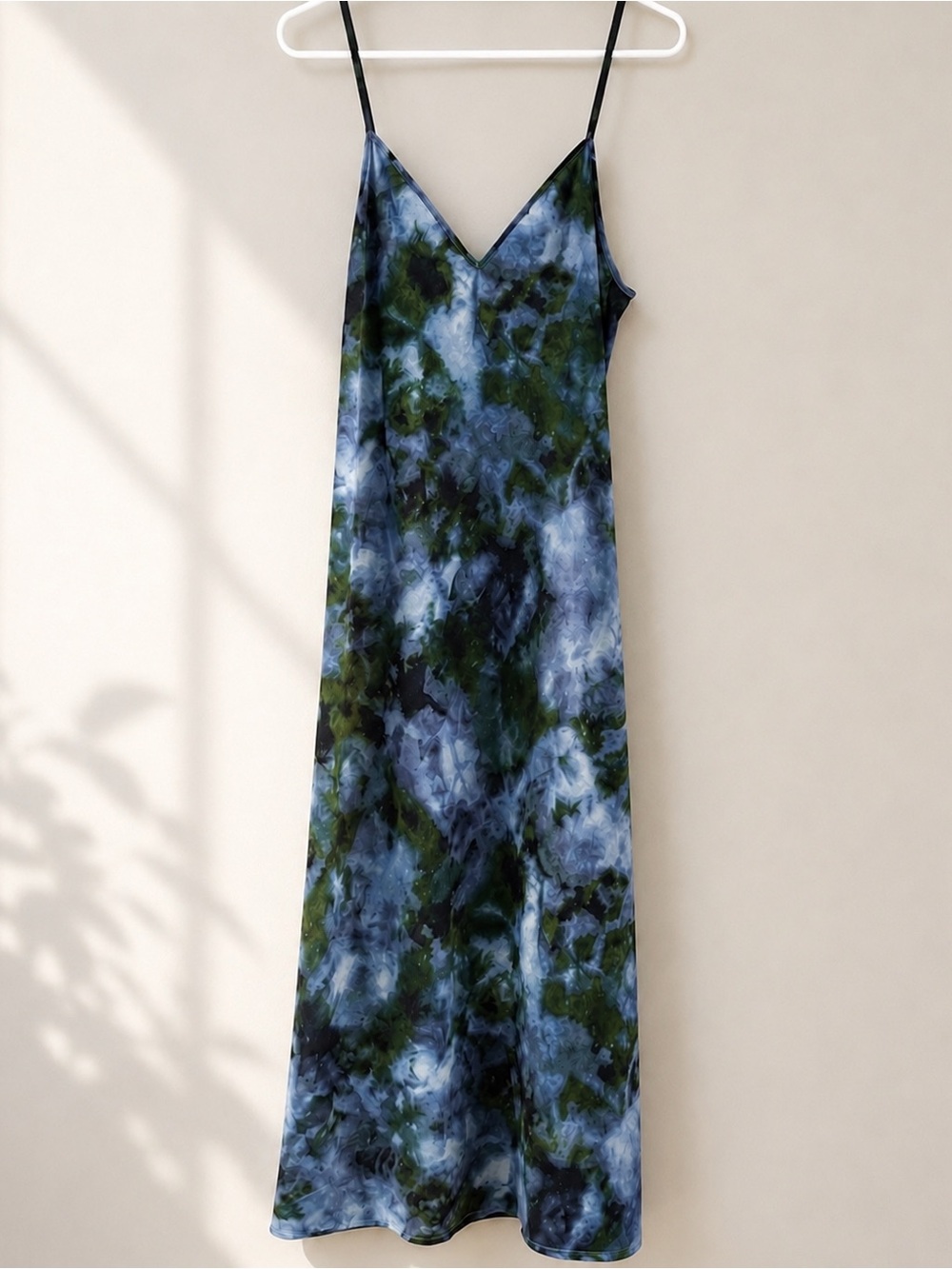 Wild Fable Watercolor Slip Dress Satin Feel Y2K Coastal Vacation Midi Medium - Picture 2 of 4